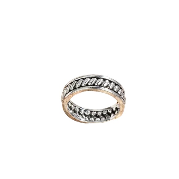 Silver Unisex Style Textured Band Ring - Picture 4 of 6